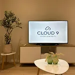 Cloud9 Bllok Area Apartment