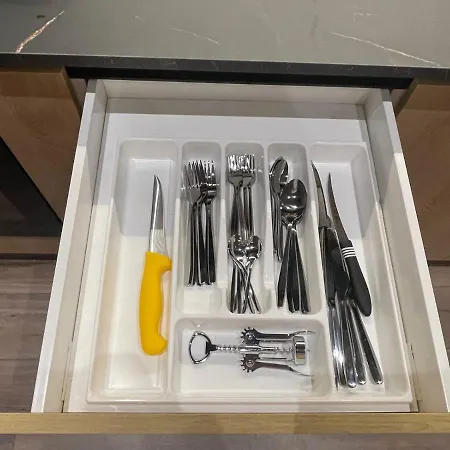 Cloud9 Apartments Bllok Area Apartment *