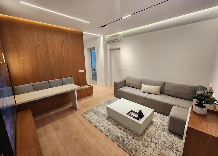 Cloud9 Bllok Area * טיראנה