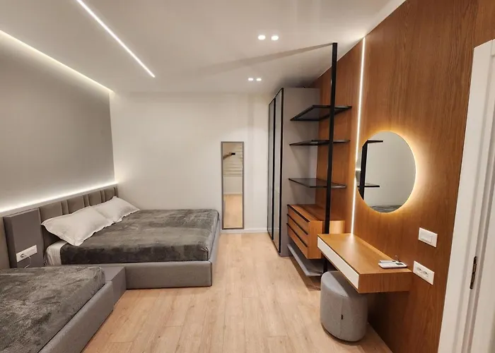 Cloud9 Apartments Bllok Area * Tirana