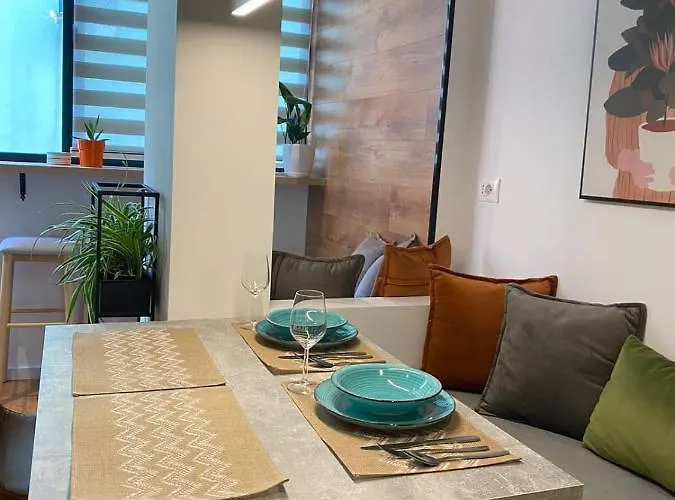 Cloud9 Apartments Bllok Area Apartment *