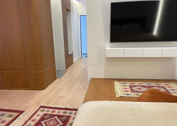 Cloud9 Apartments Bllok Area